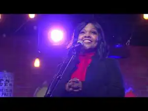 Cece Winans - Silent Night
